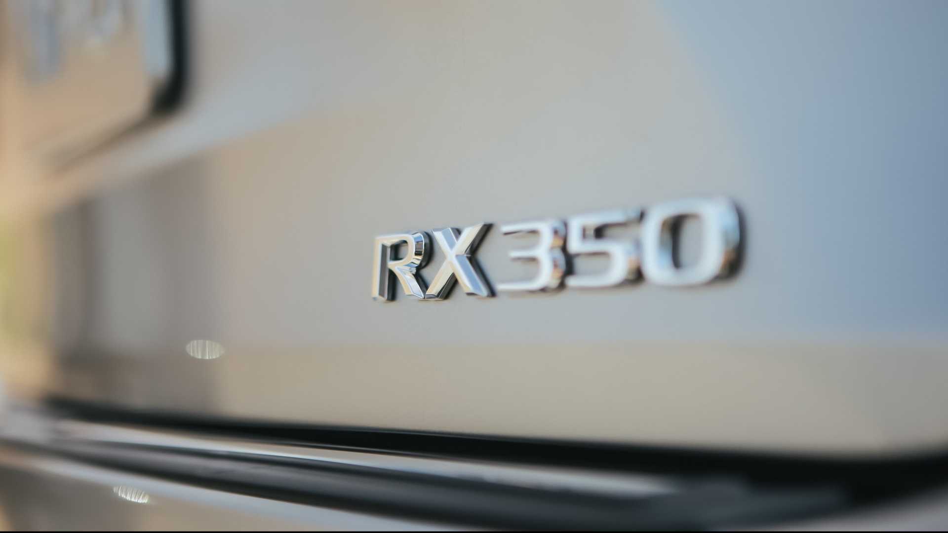 Lexus RX SUV salgai jarri zen Turkian! Hemen prezioa
