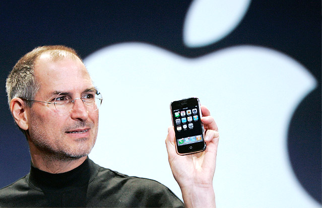 Steve Jobs ez zelako salaketa bonba bat bezala erori zen!