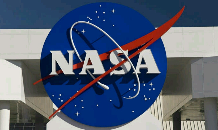 NASA 1.8 milioi bat dolar irabazi zituen