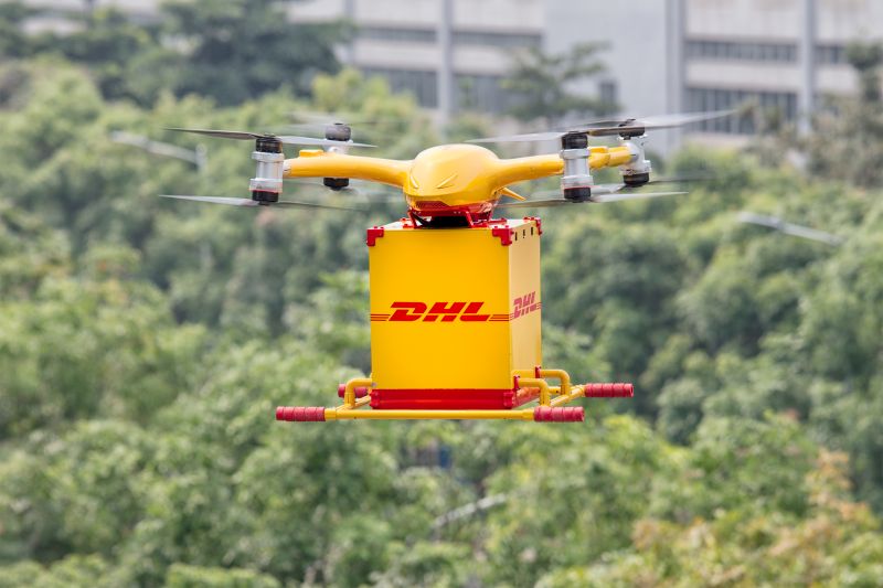 DHL Express-ek drone bidaltzeko zerbitzua jarri zuen abian