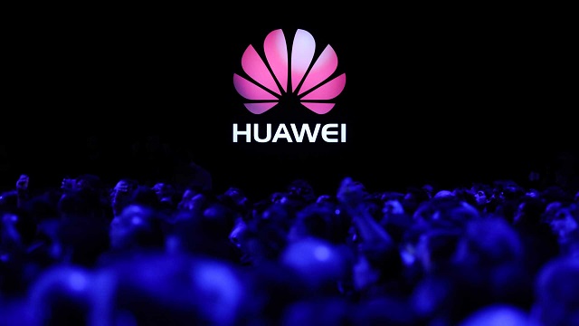 Litekeena da Huawei-k pantaila azpian kamera batekin duen smartphone bat erakustea