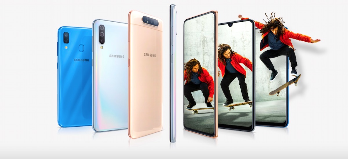 Samsung-ek bide erraza egiten du. Smartphone merkeak Galaxy Txinatarrek hala egingo dute. Korearrek logo bat emango dute
