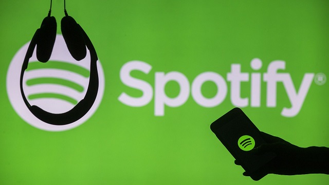 Spotify denbora errealean abestien hitzak erakusteko funtzioarekin