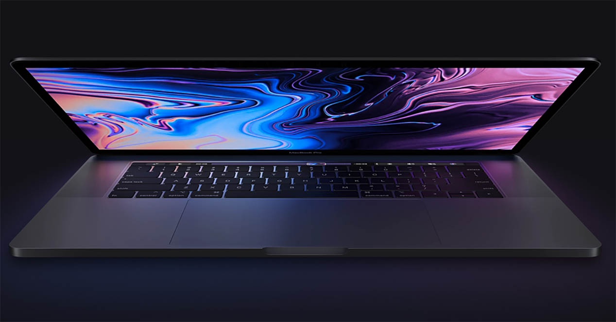 16 hazbeteko MacBook Pro berri bat irits liteke aurten